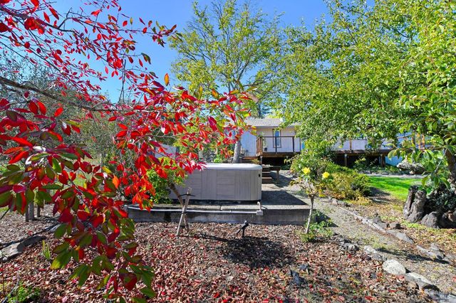 4436 Grange Rd, Santa Rosa, CA 95404