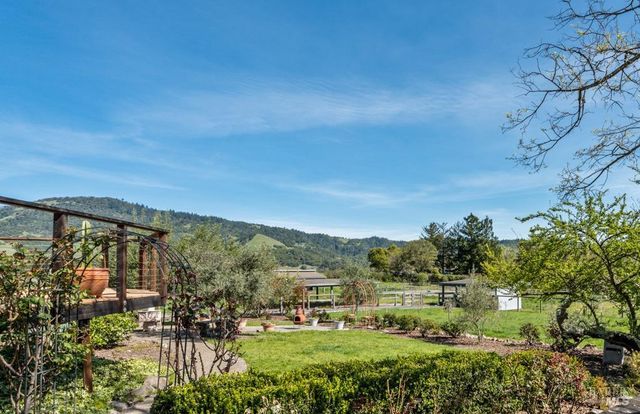 4436 Grange Rd, Santa Rosa, CA 95404