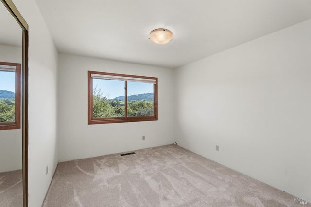 4436 Grange Rd, Santa Rosa, CA 95404