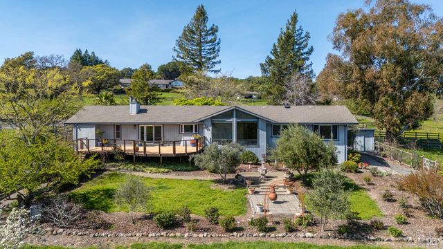 4436 Grange Rd, Santa Rosa, CA 95404