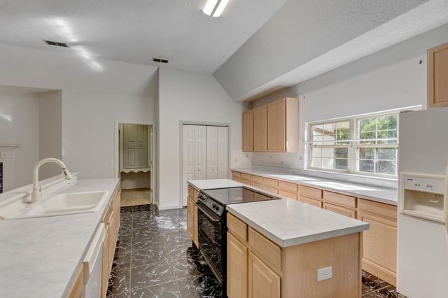 3958 Royal Oaks, Tallahassee, FL 32309