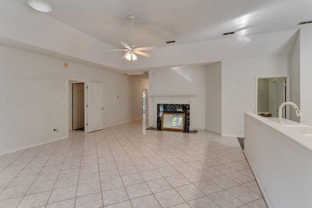 3958 Royal Oaks, Tallahassee, FL 32309