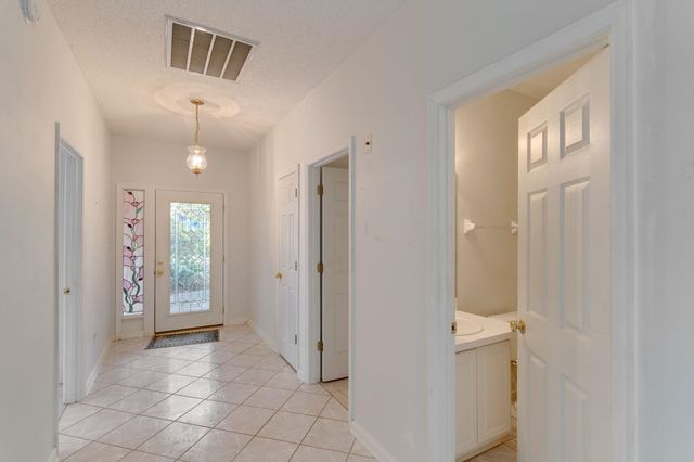 3958 Royal Oaks, Tallahassee, FL 32309