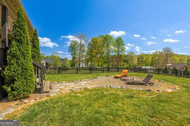 90 Whistle Pig Terrace, Blairsville, GA 30512