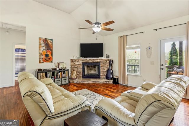 90 Whistle Pig Terrace, Blairsville, GA 30512