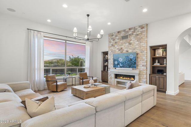 8568 E OLD PAINT Trail, Scottsdale, AZ 85266