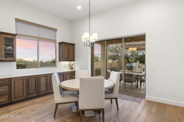 8568 E OLD PAINT Trail, Scottsdale, AZ 85266