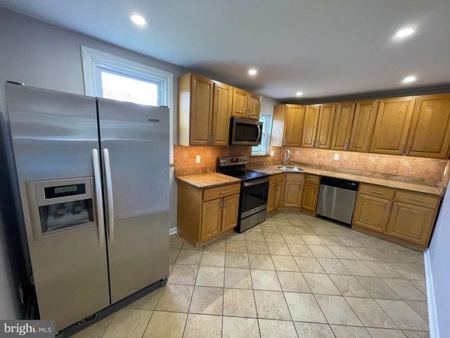 2333 RIPLEY ST, Philadelphia, PA 19152