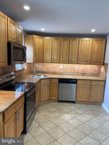 2333 RIPLEY ST, Philadelphia, PA 19152