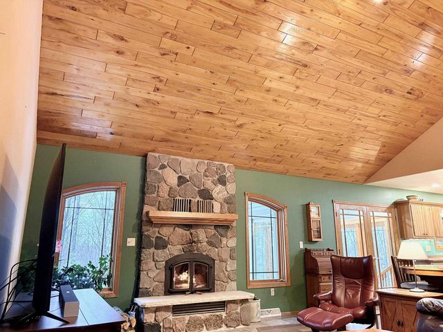 551 W Grouse Road, Gleason, WI 54435