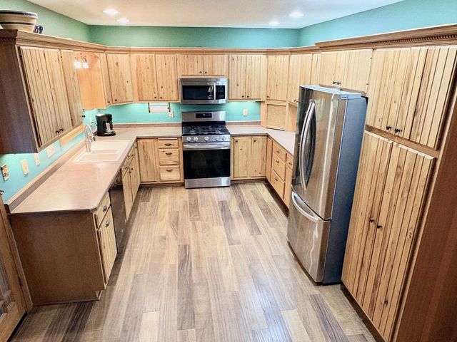 551 W Grouse Road, Gleason, WI 54435