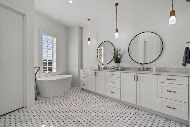 1 Piedra Court, Westlake, TX 76262