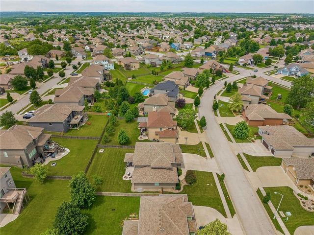 9029 NE 100th Terrace, Kansas City, MO 64157