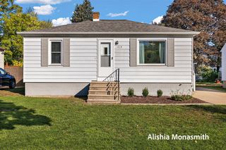 1219 Waverly Avenue, Grand Haven, MI 49417