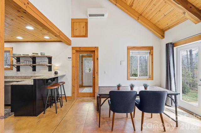 14 Sunny Hollow Lane, Fairview, NC 28730