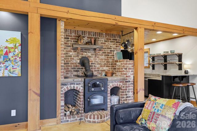 14 Sunny Hollow Lane, Fairview, NC 28730