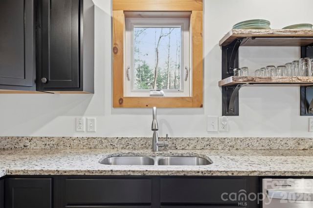 14 Sunny Hollow Lane, Fairview, NC 28730