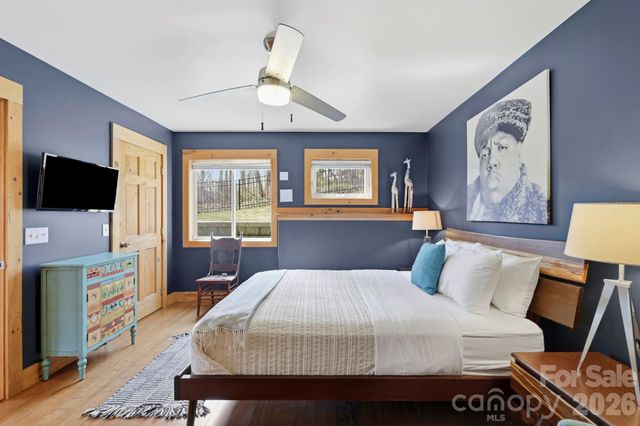 14 Sunny Hollow Lane, Fairview, NC 28730