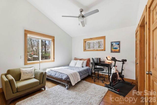 14 Sunny Hollow Lane, Fairview, NC 28730