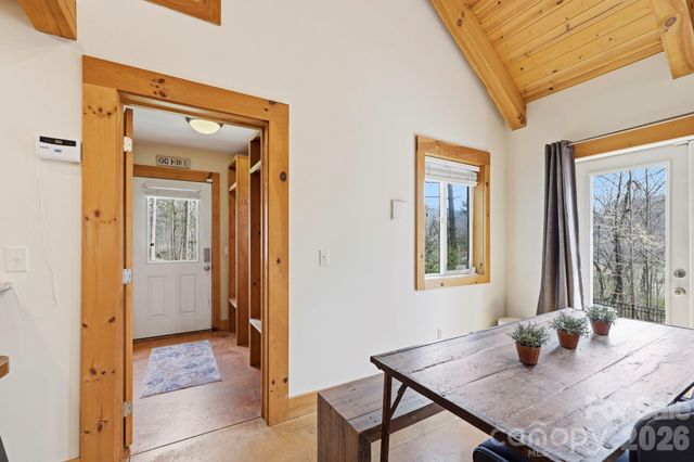 14 Sunny Hollow Lane, Fairview, NC 28730