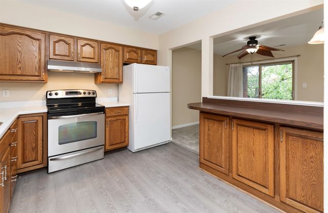 4549 Woodland Avenue 4, West Des Moines, IA 50266