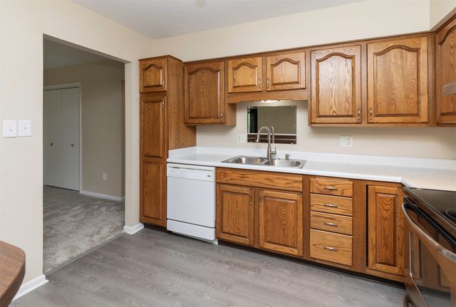 4549 Woodland Avenue 4, West Des Moines, IA 50266