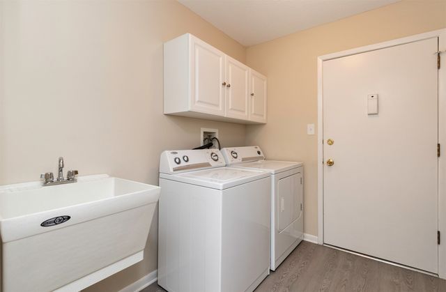 4549 Woodland Avenue 4, West Des Moines, IA 50266