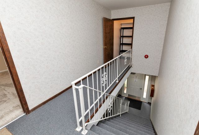 4549 Woodland Avenue 4, West Des Moines, IA 50266