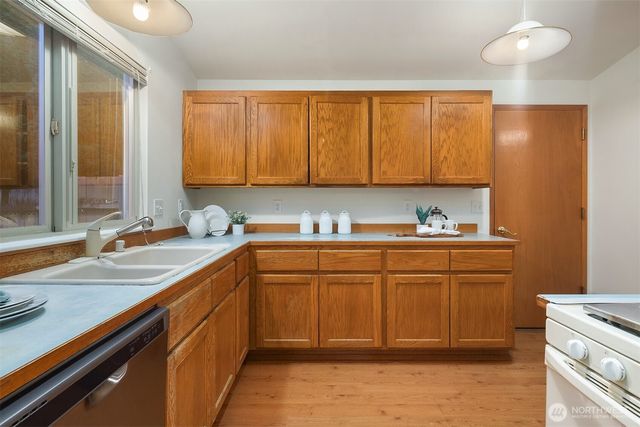 11703 30th Street NE, Lake Stevens, WA 98258