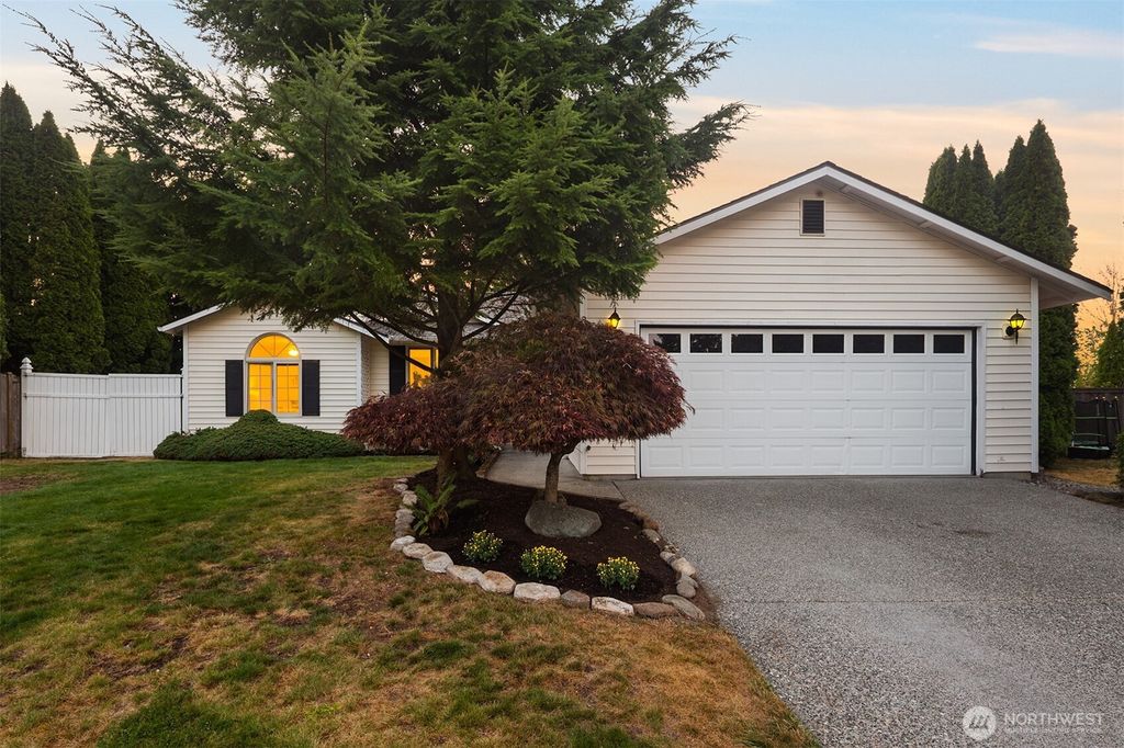 11703 30th Street NE, Lake Stevens, WA 98258