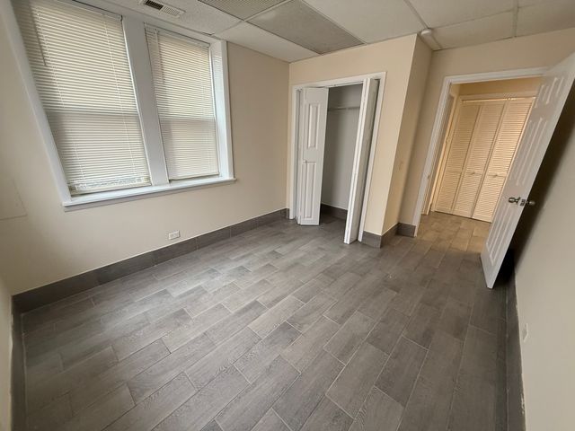 3148 Harlem Avenue GDN, Riverside, IL 60546