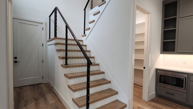 517 Mount Auburn Avenue, Dallas, TX 75223