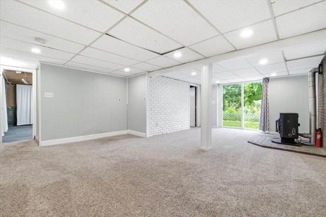 12 Bryant Road, Nashua, NH 03060