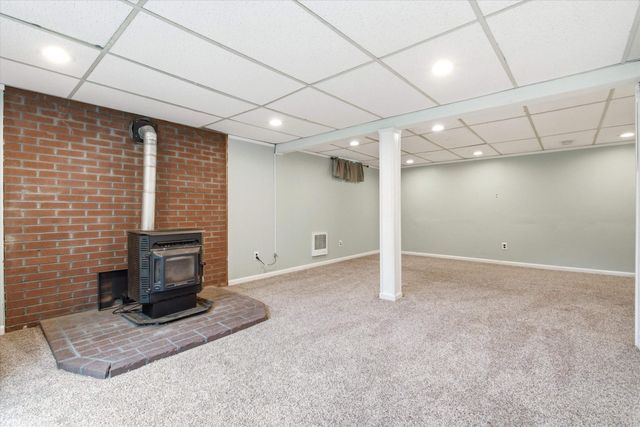 12 Bryant Road, Nashua, NH 03060