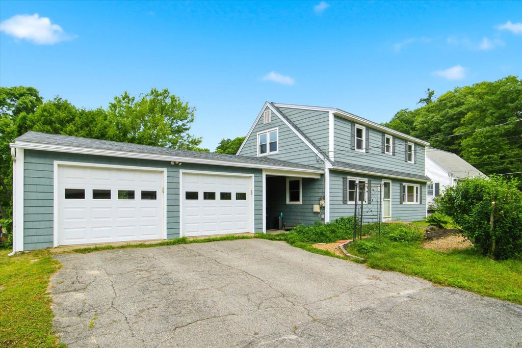 12 Bryant Road, Nashua, NH 03060