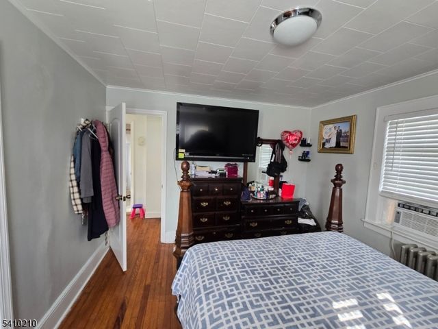 725 Schuyler Ave, Lyndhurst Twp., NJ 07071