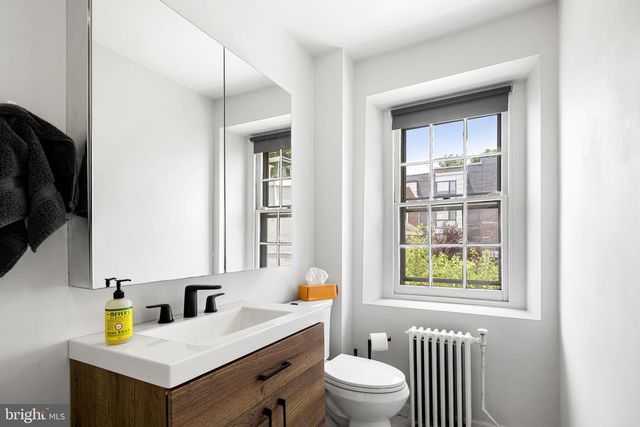 310 CARSON ST, Philadelphia, PA 19128
