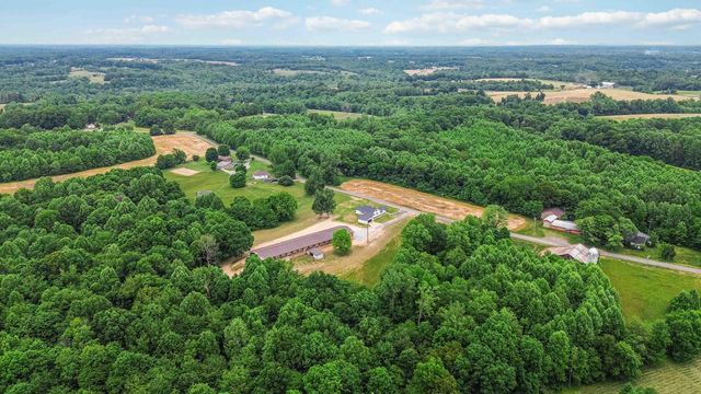 2913 Gentry Mill Road, Russell Springs, KY 42642
