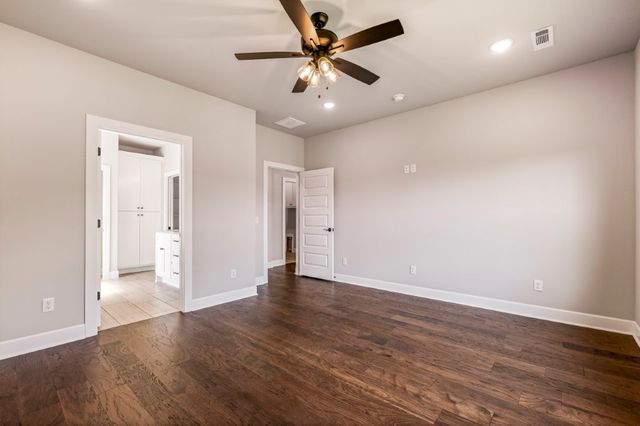 2 Hebrides Circle, Bella Vista, AR 72715