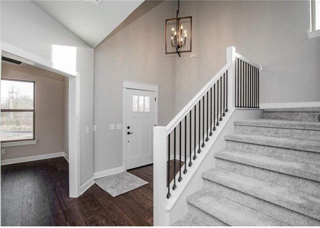 2 Hebrides Circle, Bella Vista, AR 72715