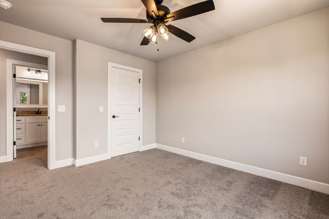 2 Hebrides Circle, Bella Vista, AR 72715