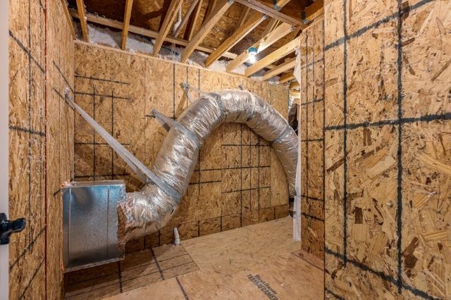 2 Hebrides Circle, Bella Vista, AR 72715