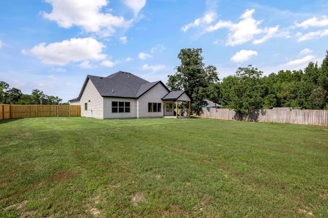 2 Hebrides Circle, Bella Vista, AR 72715