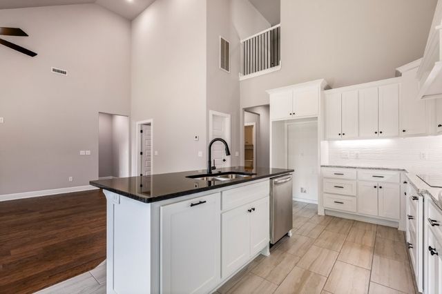 2 Hebrides Circle, Bella Vista, AR 72715