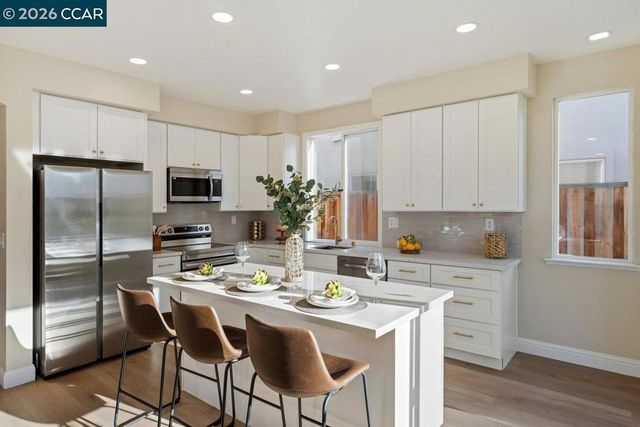 1677 1677 Green Springs Ct, Tracy, CA 95377