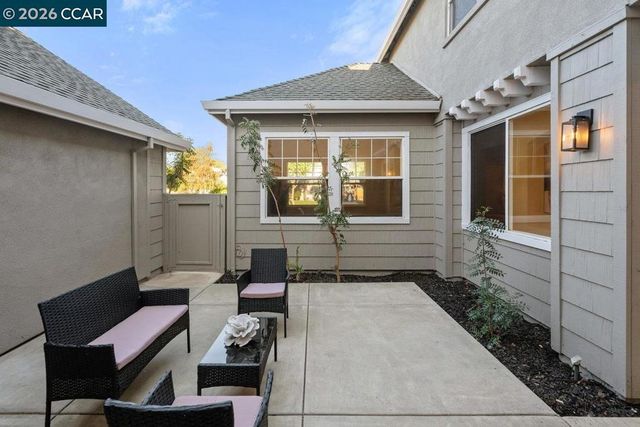 1677 1677 Green Springs Ct, Tracy, CA 95377