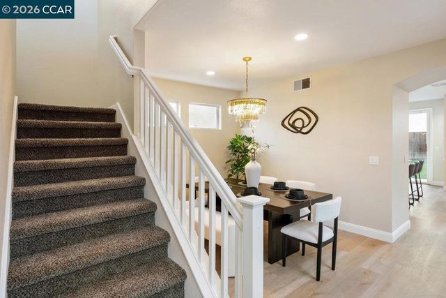 1677 1677 Green Springs Ct, Tracy, CA 95377