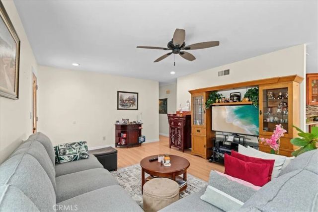 1174 N Dresden Street 37, Anaheim, CA 92801