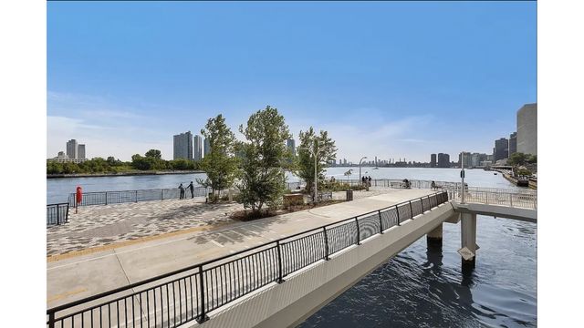 40 SUTTON Place PHM, New York City, NY 10022