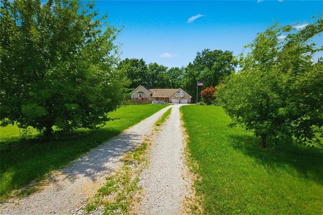 111 Elm Street, Lathrop, MO 64465